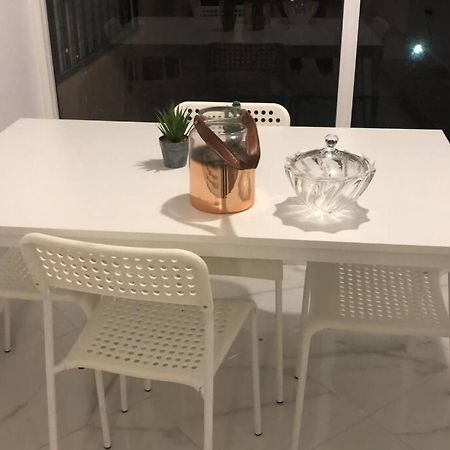 Appartement Center De Gueliz Avec Piscine Marrakesh Eksteriør billede